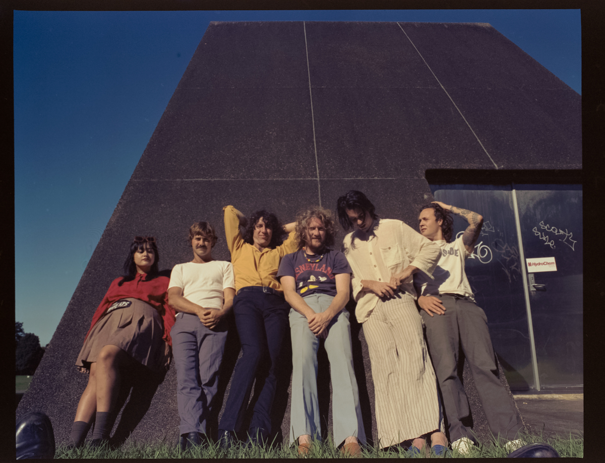 The Pinheads share third LP 'The Mirror' Farmer & The Owl